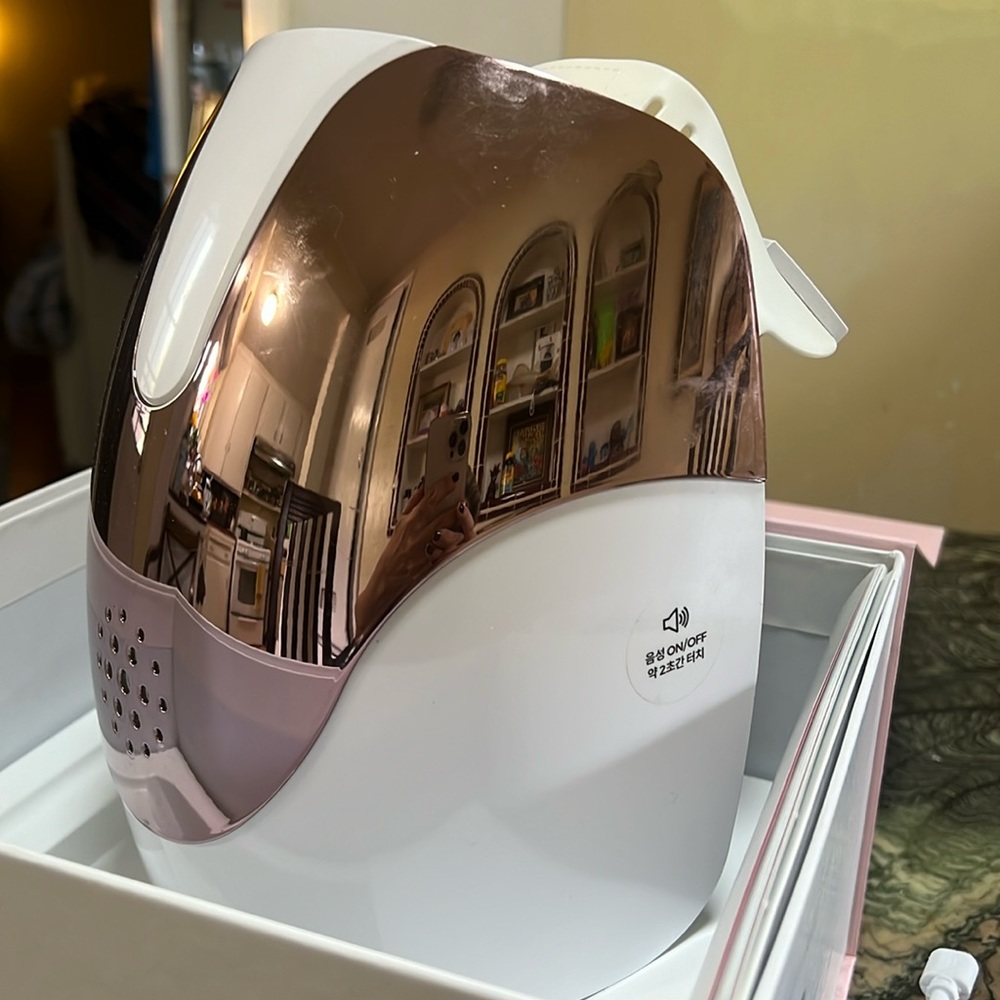 LED Mask by SkinSpot made in Korea